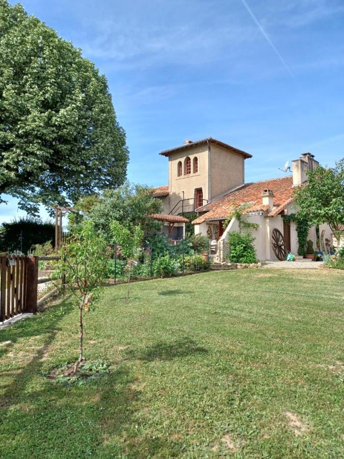 La Grange Terrou Pension Saint-Germain-de-Confolens Buitenkant foto