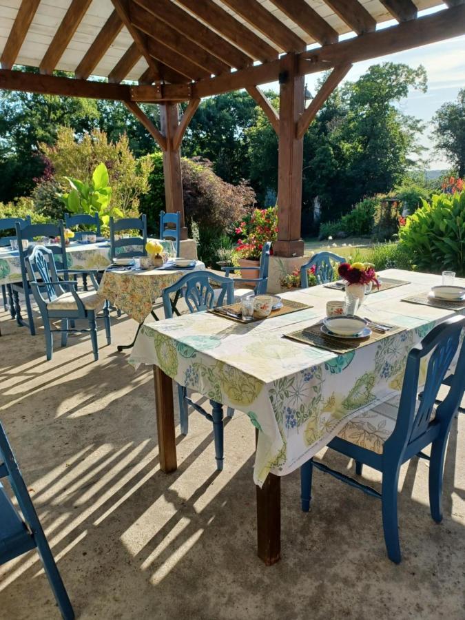La Grange Terrou Pension Saint-Germain-de-Confolens Buitenkant foto