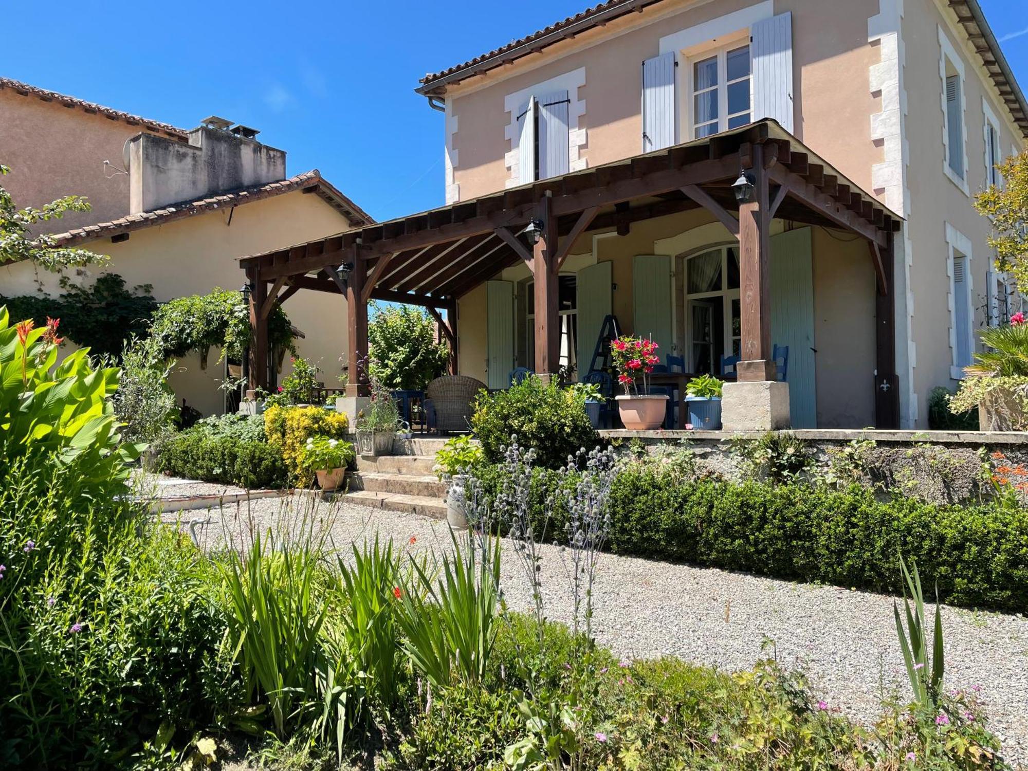 La Grange Terrou Pension Saint-Germain-de-Confolens Buitenkant foto
