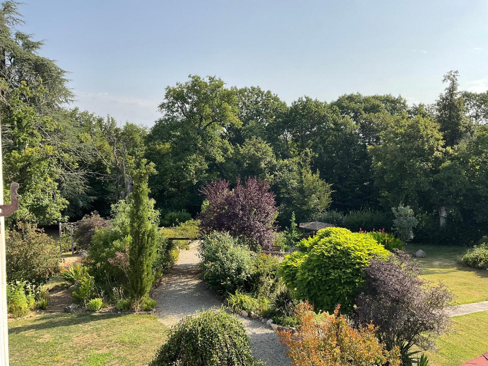 La Grange Terrou Pension Saint-Germain-de-Confolens Buitenkant foto